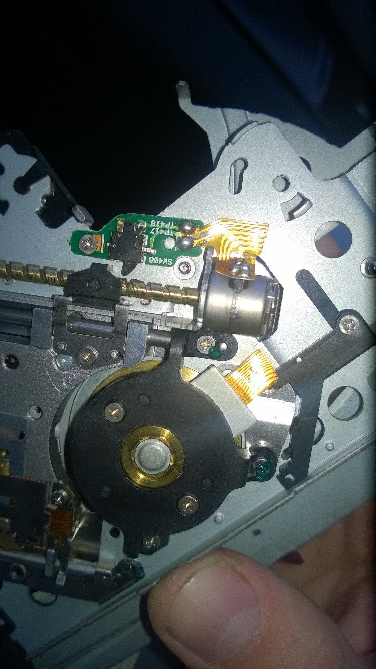 Неудачные попытки прошить магнитолу заключались в обрыве шлейфа — Audi A6 Avant (C5)