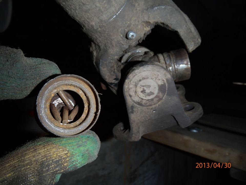 замена крестовины на кардане раздатки — УАЗ 31519, 1998 года | своими ...