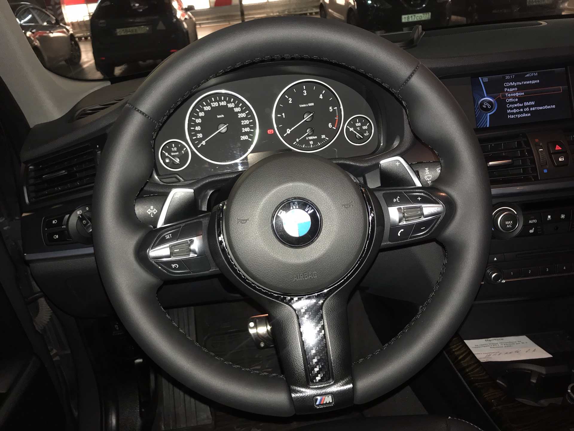 Новый руль для бмв м5. Руль от бмв м5 ф90. М руль бмв ф10. М руль е60. Руль bmw e60 м5.