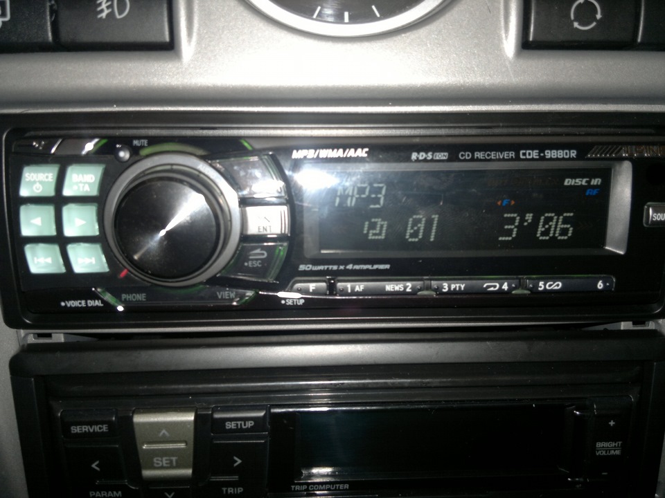 Музыка ч.4 Новое г.у alpine cde-9880r — LADA Приора седан, 1,6 л., 2009 ...