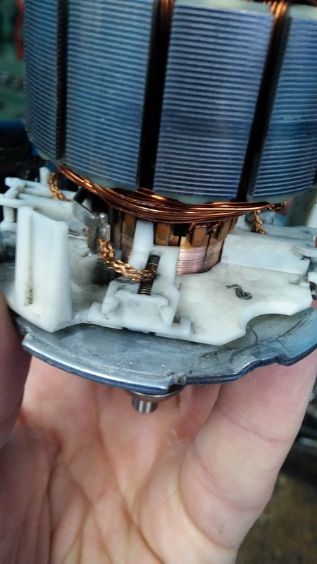 Фото в бортжурнале Audi A8 (D2)