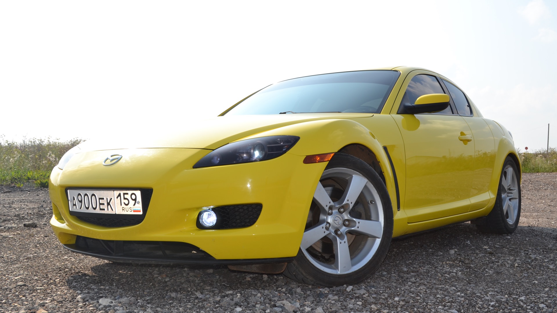 Mazda RX-8 1.3 бензиновый 2003 | yellow sports car на DRIVE2