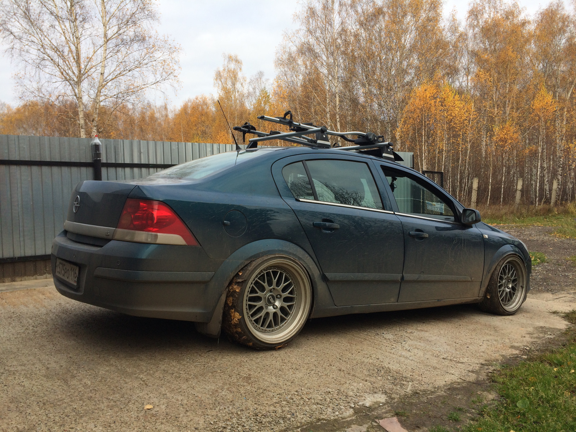 Opel Astra h GTC stance