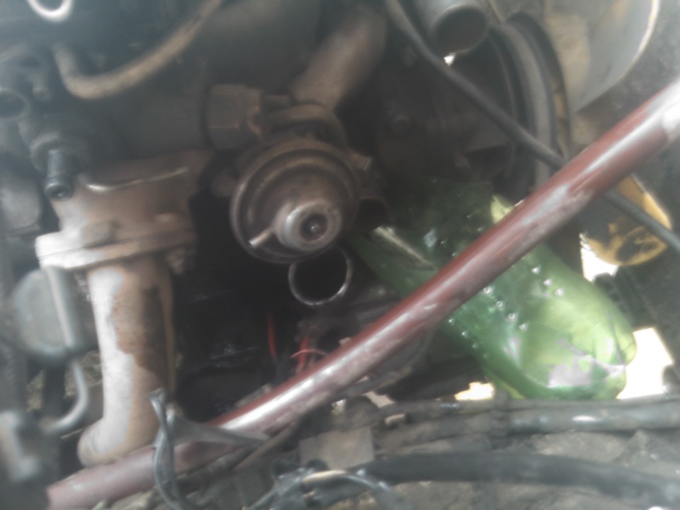 замена термостата от Шеви на ниву 213 — Lada 4x4 3D, 1,7 л, 1997 года ...