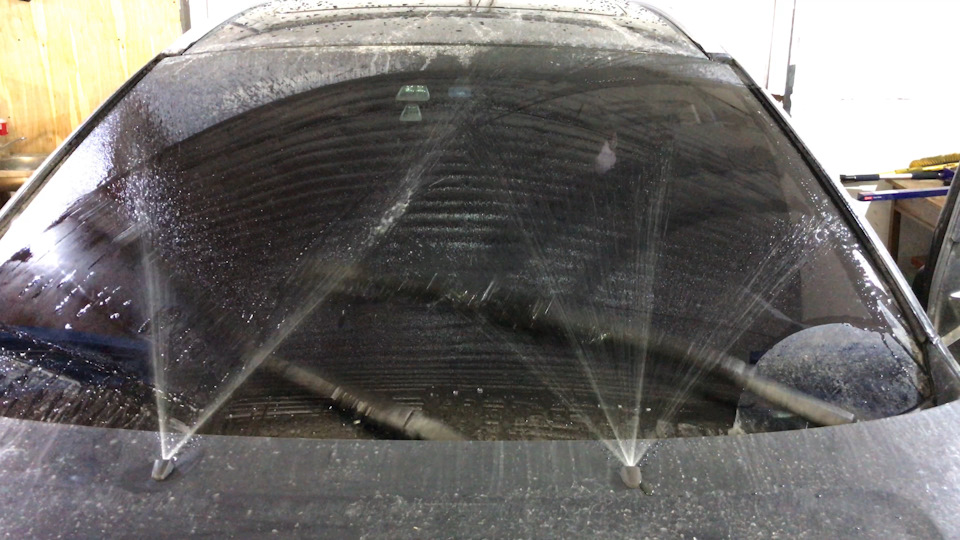 С пассажирской стороны общедоступный) с водительской стороны с s80) правда на фото не очень круто выглядит) но изнутри четко) я поставил себе от s80, они более четко льют) двухэтажный веер — Volvo XC60 (1G)