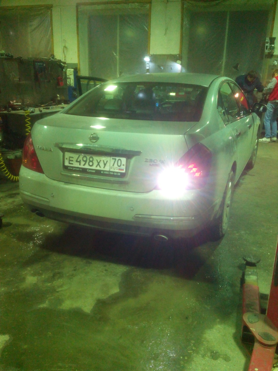 задний ход ниссан теана