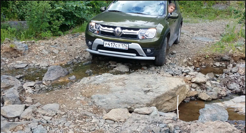 Защита переднего бампера от Pt grup — Renault Duster (1G), 2 л, 2016 ...