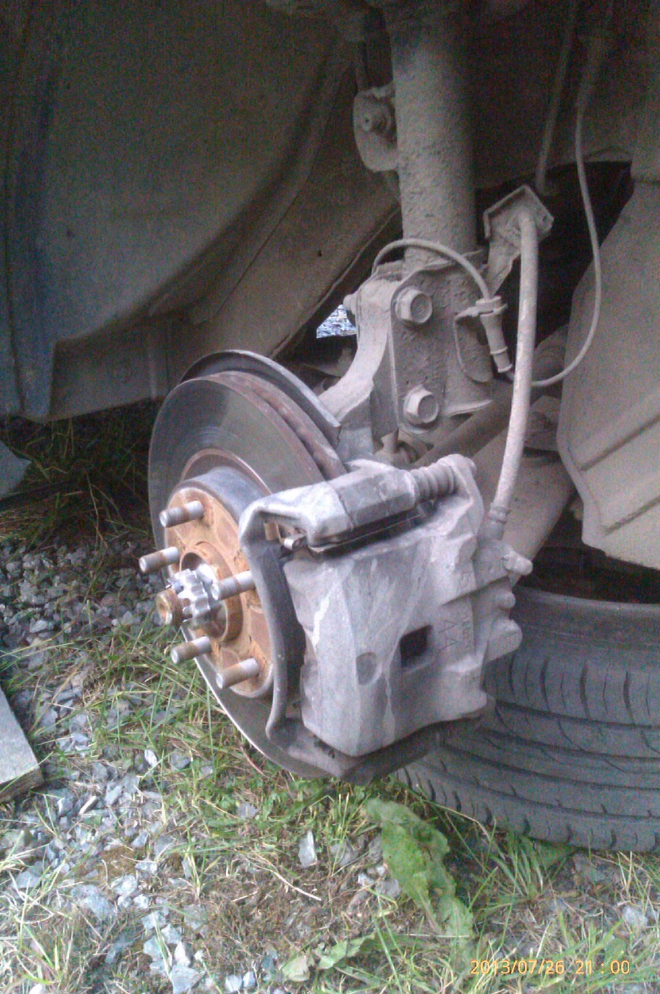 Замена колодок на ниссане. Nissan teana j32 задние колодки. Замена колодок на ниссане. Замена задних колодок ниссан теана j32. Задние тормозные колодки ниссан жук.