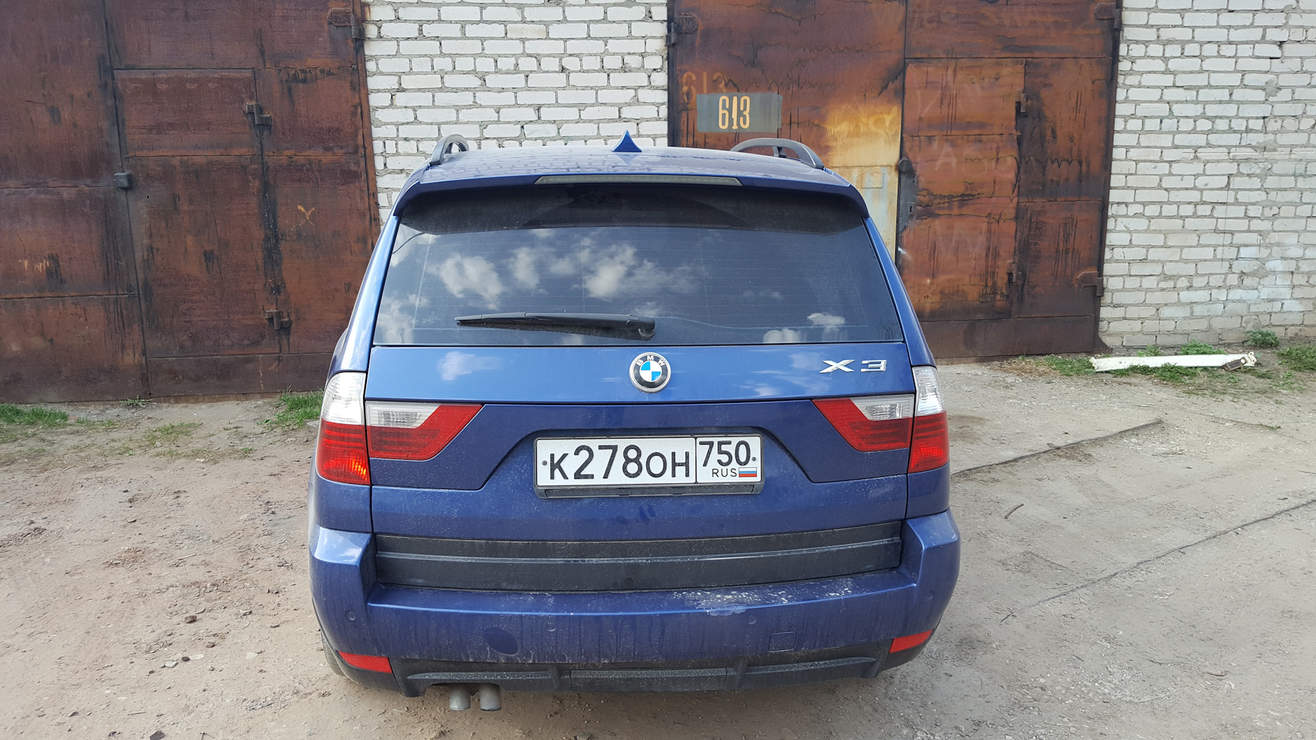 Протекает задняя дверь bmw x3