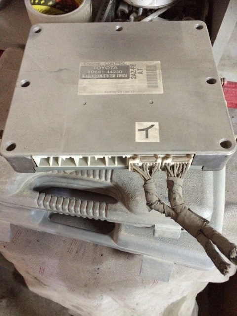 8966144230 Блок управления двигателем Ipsum 2003 ACM21 TOYOTA LEXUS ...