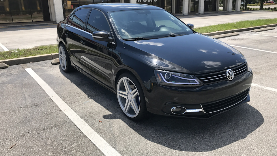 Volkswagen Jetta 2014 года