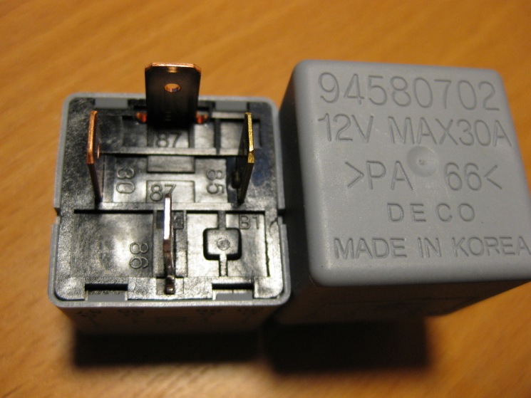 что такое вежливая подсветка салона. 8c787du 960. что такое вежливая подсветка салона фото. что такое вежливая подсветка салона-8c787du 960. картинка что такое вежливая подсветка салона. картинка 8c787du 960. В общем всё началось давно. Когда начал делать подсветку ног. Всё подключалось к штатному вежливому свету. Рассчитанному на 5 W (т.е. 0,36 — 0,41 ампера). Насколько он реально рассчитан неизвестно, судил по лампочке в нем на 5W.