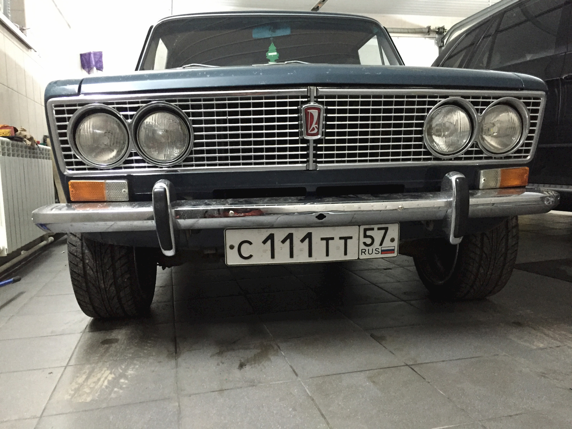 гос номер на ваз 2101. бампер ваз 2106 с отверстием под кривой. ваз 2106 с 5 бамперами. номер под бампер. номер под бампер.