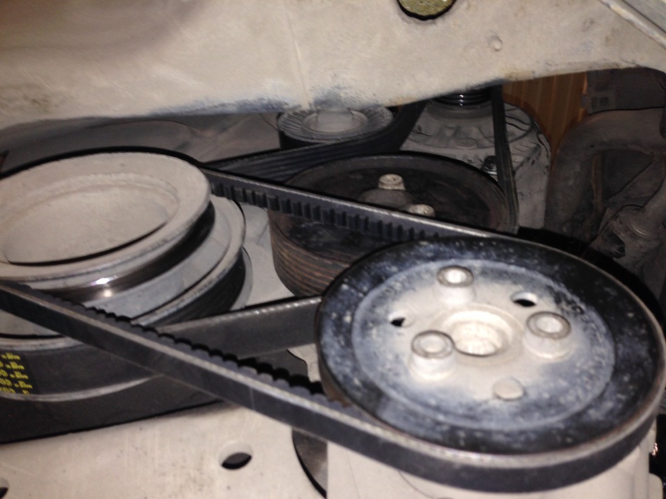 Свист и шорох в моторном отсеке — Volkswagen Golf Variant (Mk3), 1,6 л ...