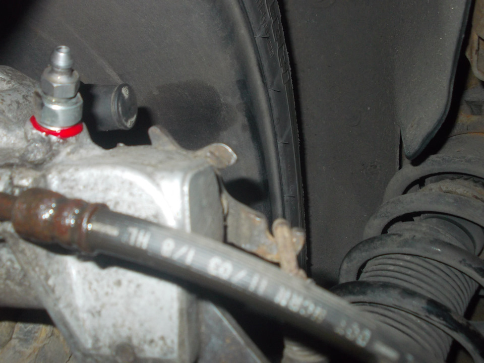 Задний суппорт подвёл — Nissan Primera (P12), 1,6 л, 2004 года | своими ...