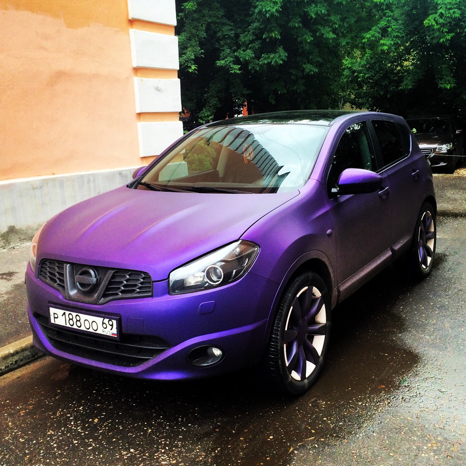 nissan qashqai 2011 фиолетовый