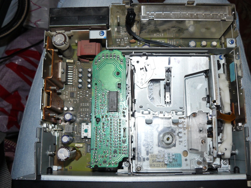 переделка магнитолы под AUX выход — Audi A4 (B5), 2,5 л, 2000 года ...