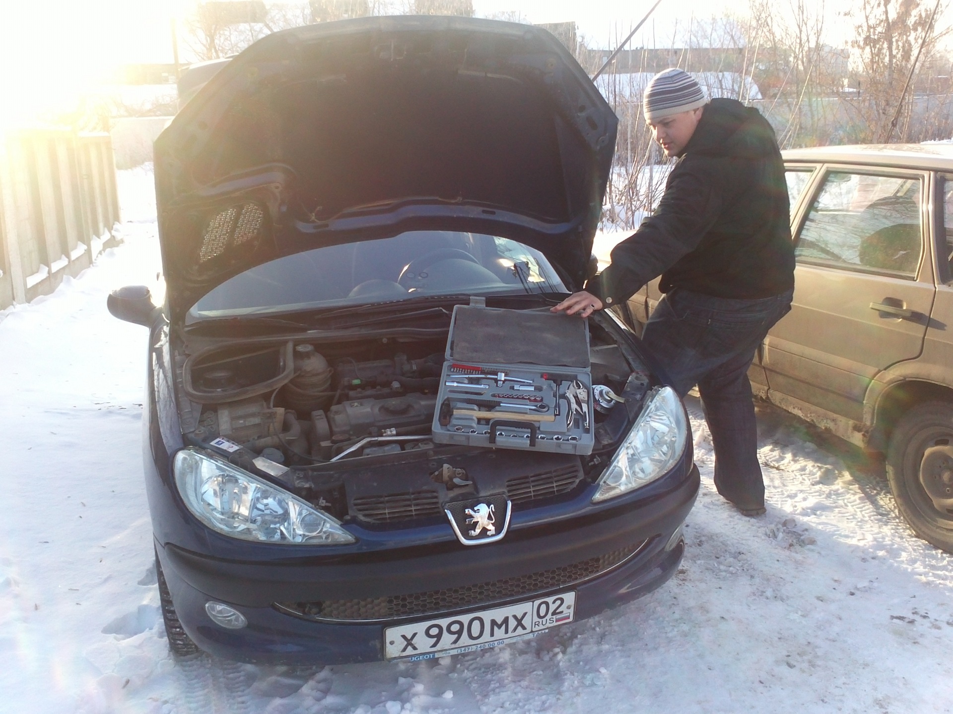 Замена клаксона(гудка, сигнала) — Peugeot 206, 1,4 л, 2005 года |  аксессуары | DRIVE2