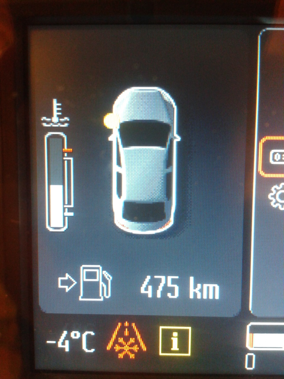 Желтый сигнал без сообщения — не сильно спущено — Ford Mondeo IV