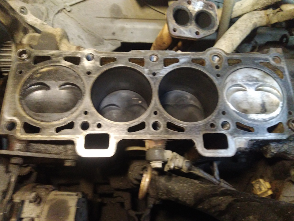 Чистенький блок — Lada 21099