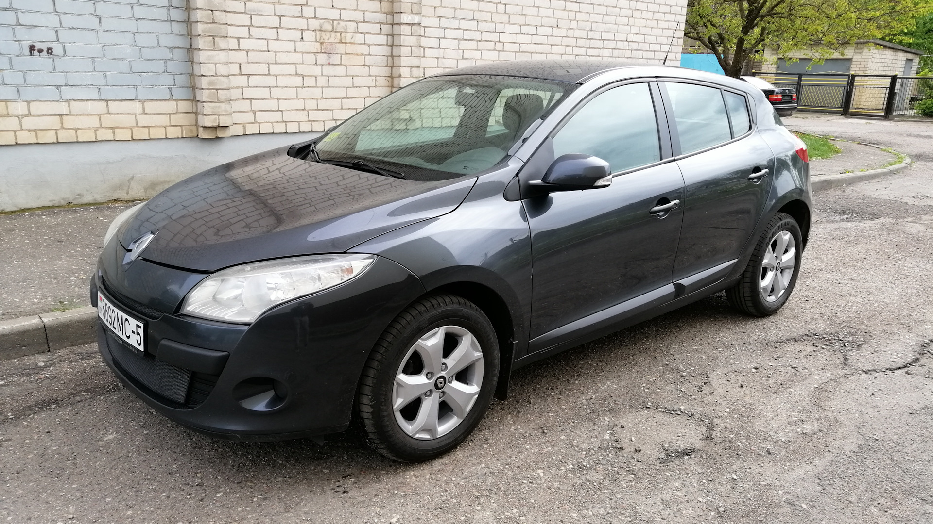 Renault Megane III 1.6 бензиновый 2010 | III на DRIVE2