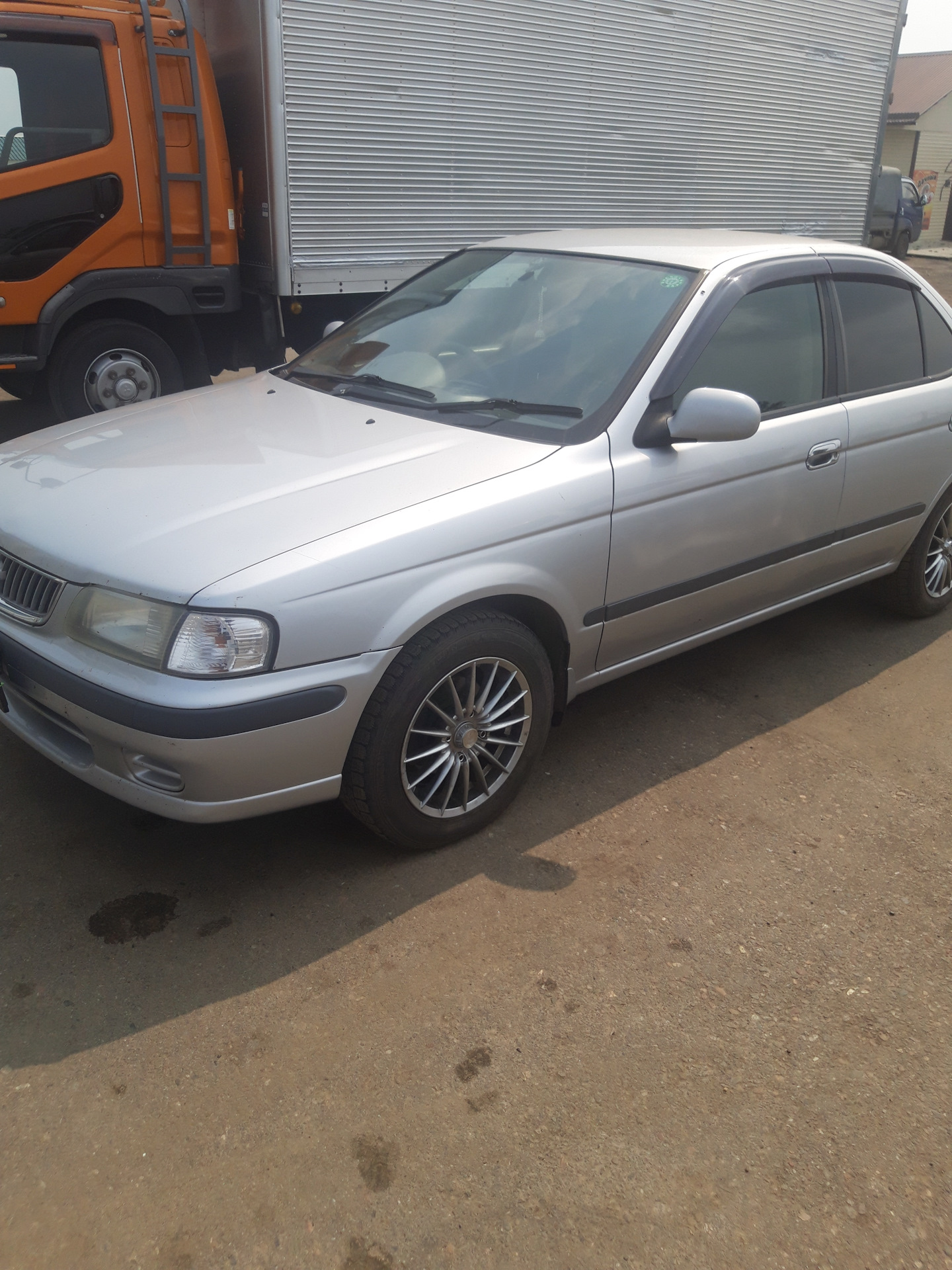 fb15 nissan sunny