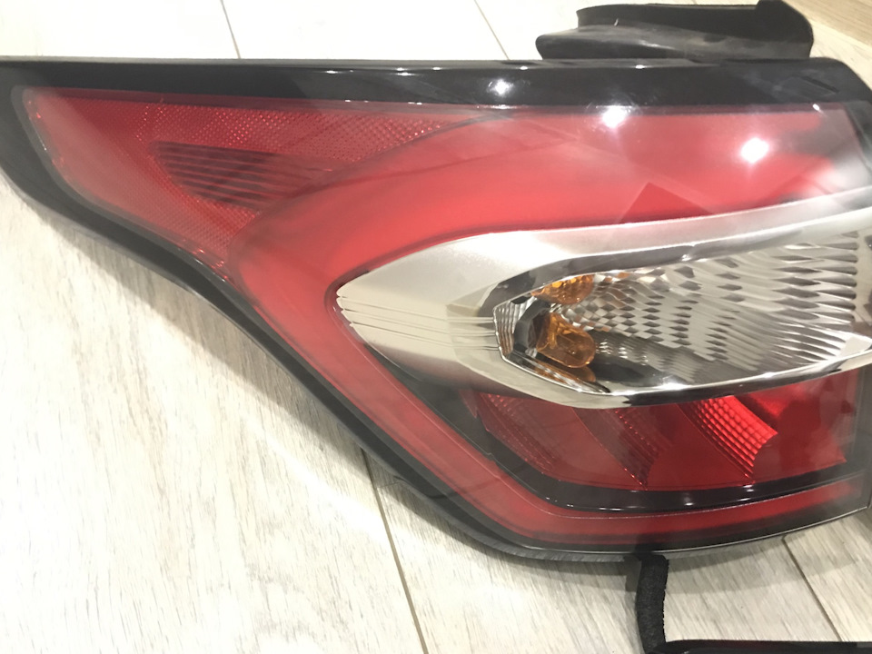 Киа рио х-лайн 92401h0200 задняя фара. Задний правый фонарь форд куга 1. Форд куга задний фонарь. Фонарь задний наружный левый ford kuga led. Фонарь задний куга.