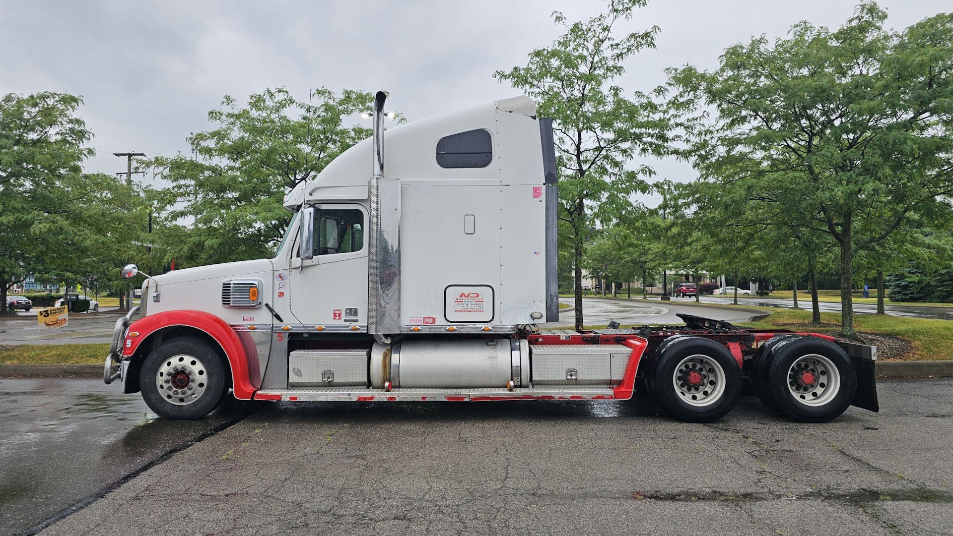 Фото с дорог США: Июнь — 2024 (Часть — 4) — Freightliner Coronado, 1,4 л,  2007 года | фотография | DRIVE2