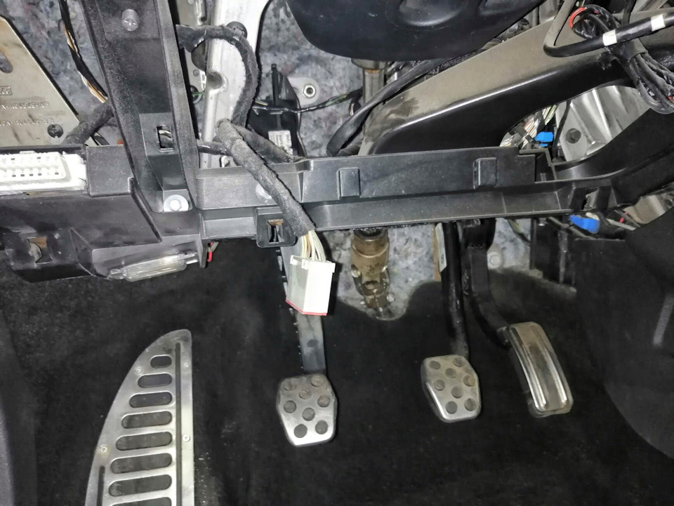 Тут уже за десять минут не управиться ! — Ford Focus Hatchback III