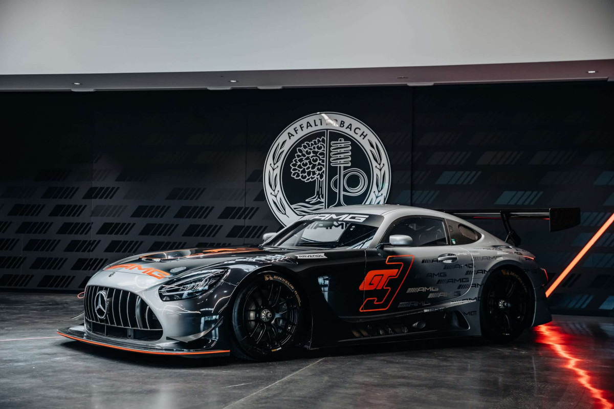 Mercedes amg motorsport