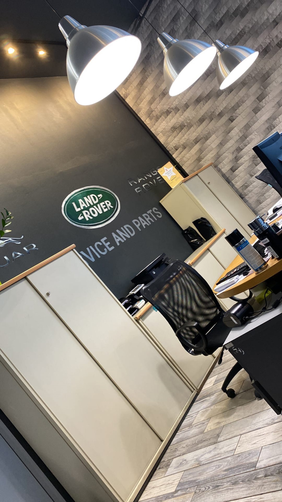 Замена маслоохладителя двигателя в развале блока. — Land Rover Range ...