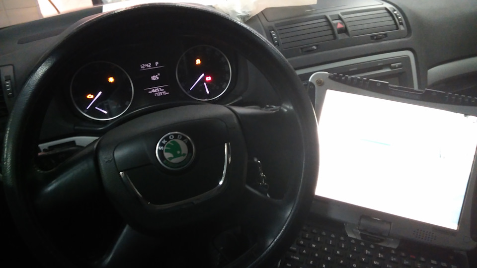 Skoda Octavia 1.6 105 сил АКПП Чип-тюнинг плюс перевод на Евро2 ...