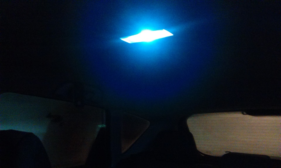 свет в салоне — Mazda 3 (1G) BK, 2 л, 2009 года | аксессуары | DRIVE2