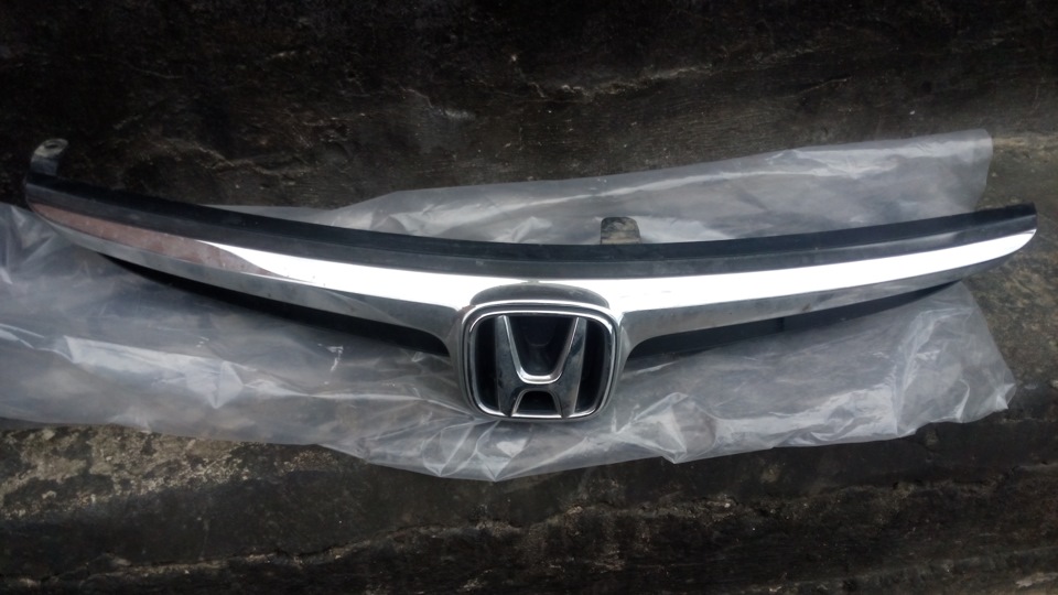 продаю! решетка, дефлектора. 500ru (ПРОДАНО) — Honda Civic 4D (8G), 1,8 ...