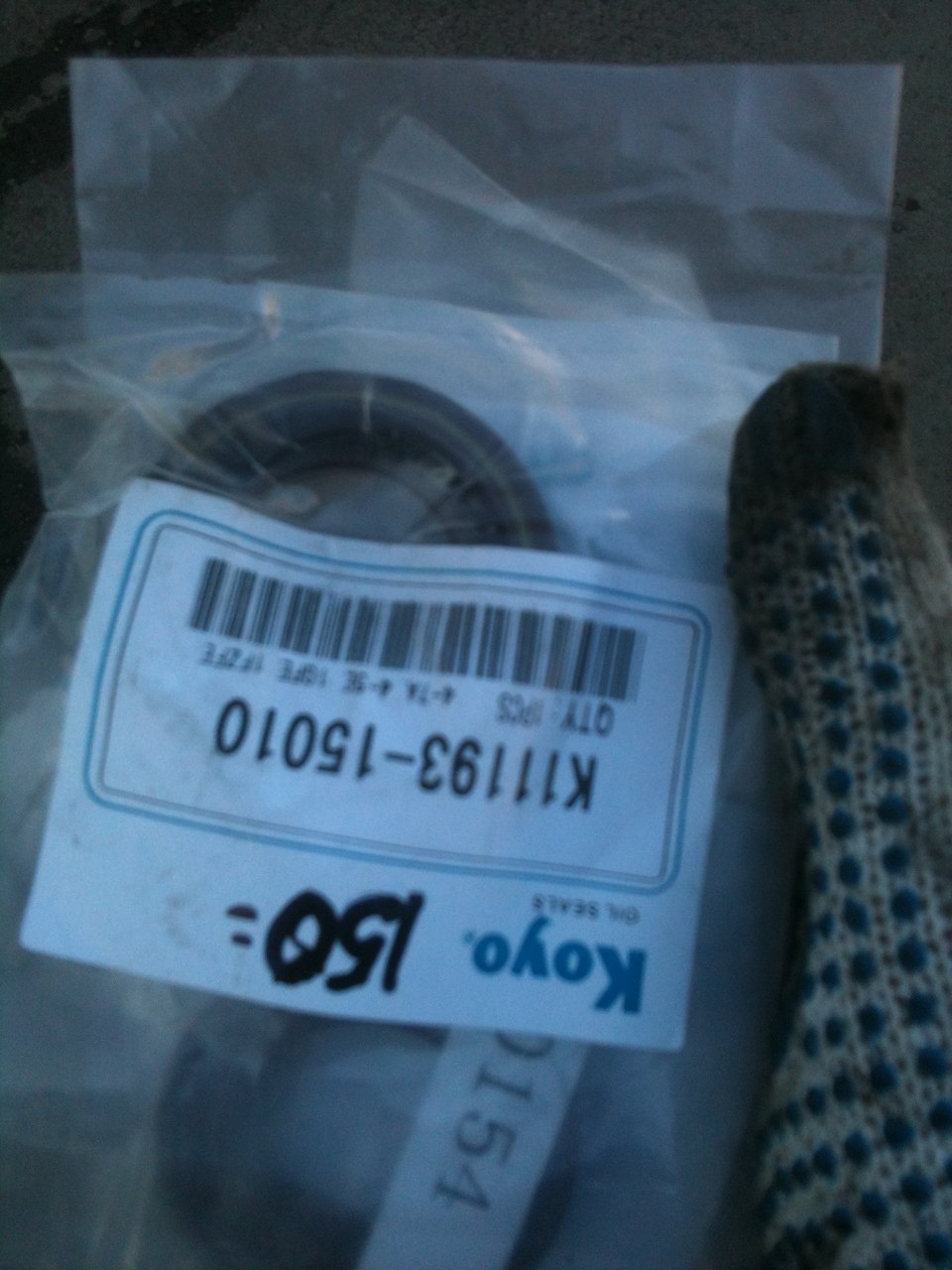 Убираем протеки в свечные колодцы — Toyota Corolla (100), 1,5 л, 1992 ...