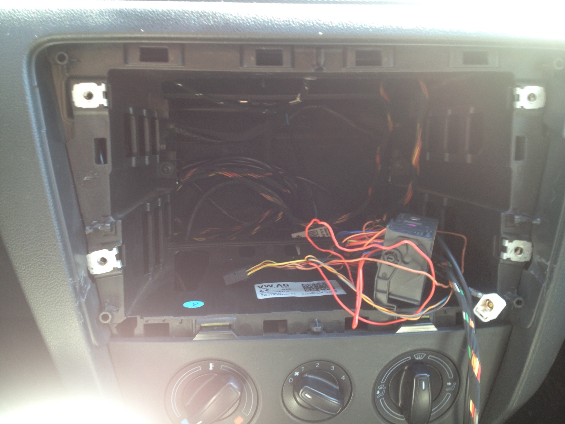 Установил MDI от Октавии А5 на Рапид. 5N0 035 342 F. Часть 2 "Установка ...