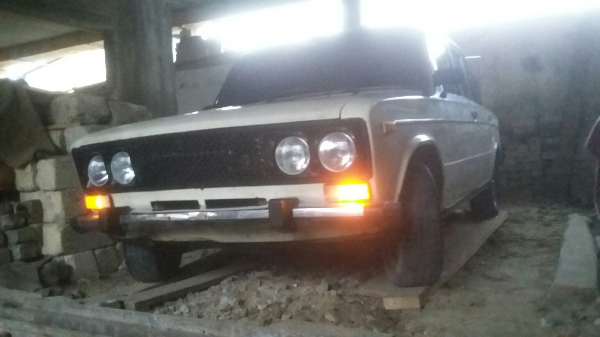 lada 21011