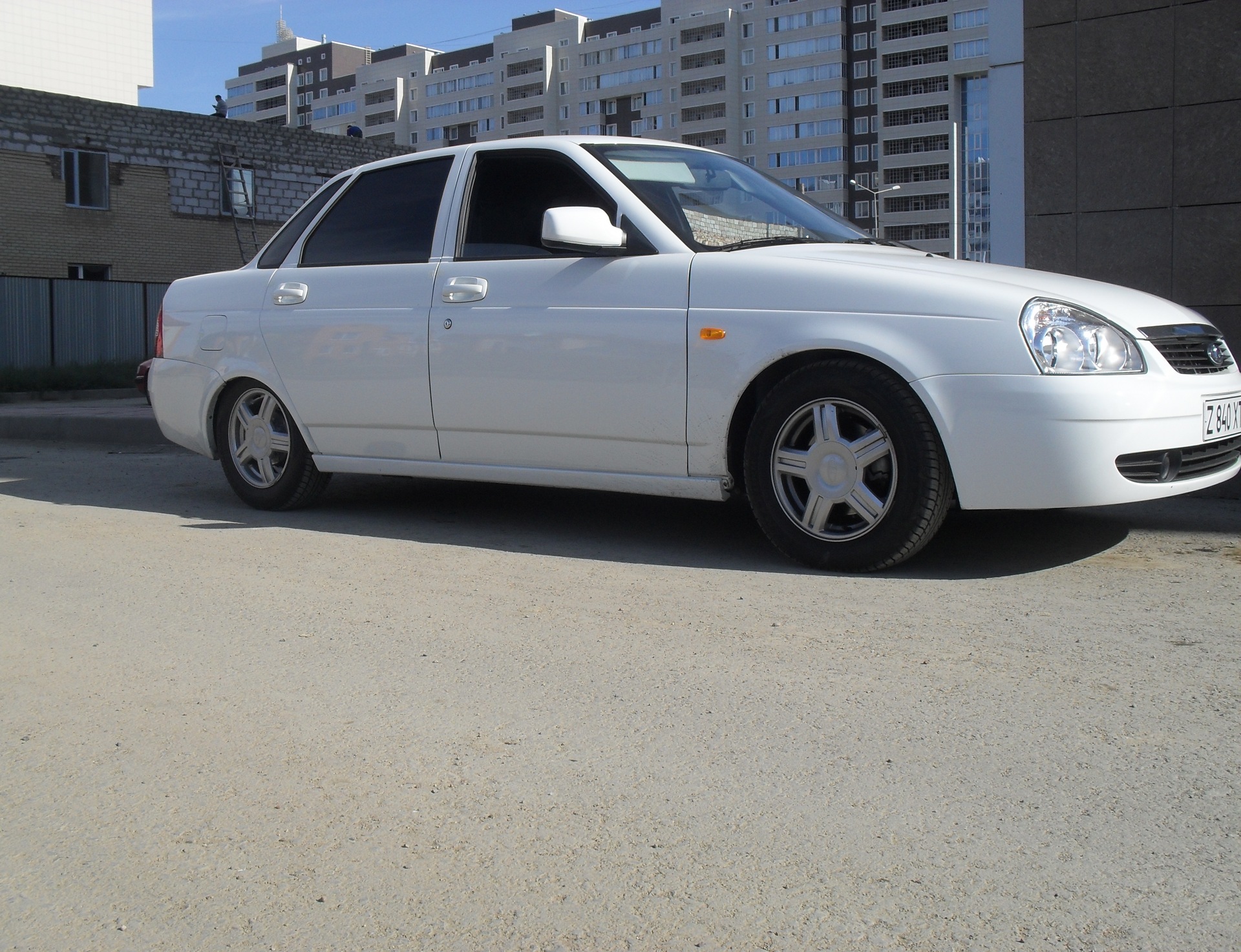 пока что вот такая посадка — Lada Приора седан, 1,6 л, 2011 года | тюнинг |  DRIVE2