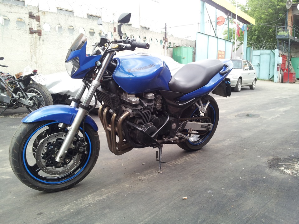 Kawasaki Zr7 1999gv Drive2