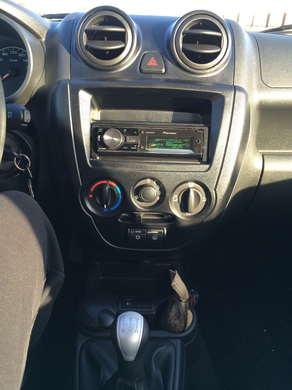 Музыка — Lada Гранта (1G), 1,6 л, 2014 года | автозвук | DRIVE2