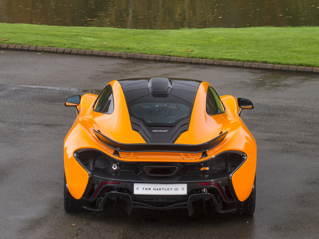 Спорткар MCLAREN p1 GTR