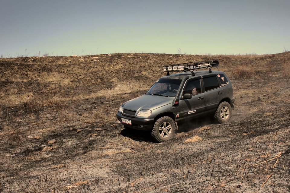 Chevrolet Niva off Road белая