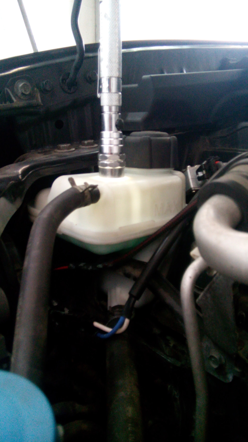 Замена расширительного бачка (продолжаем лечить болячки) — Nissan ...