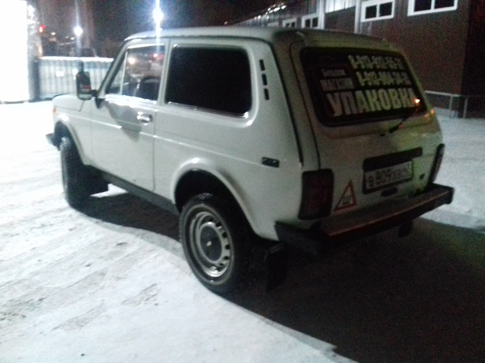 Сентябрь Октябрь перфорированная тонировка. — Lada 4x4 3D, 1,7 л, 1997 ...