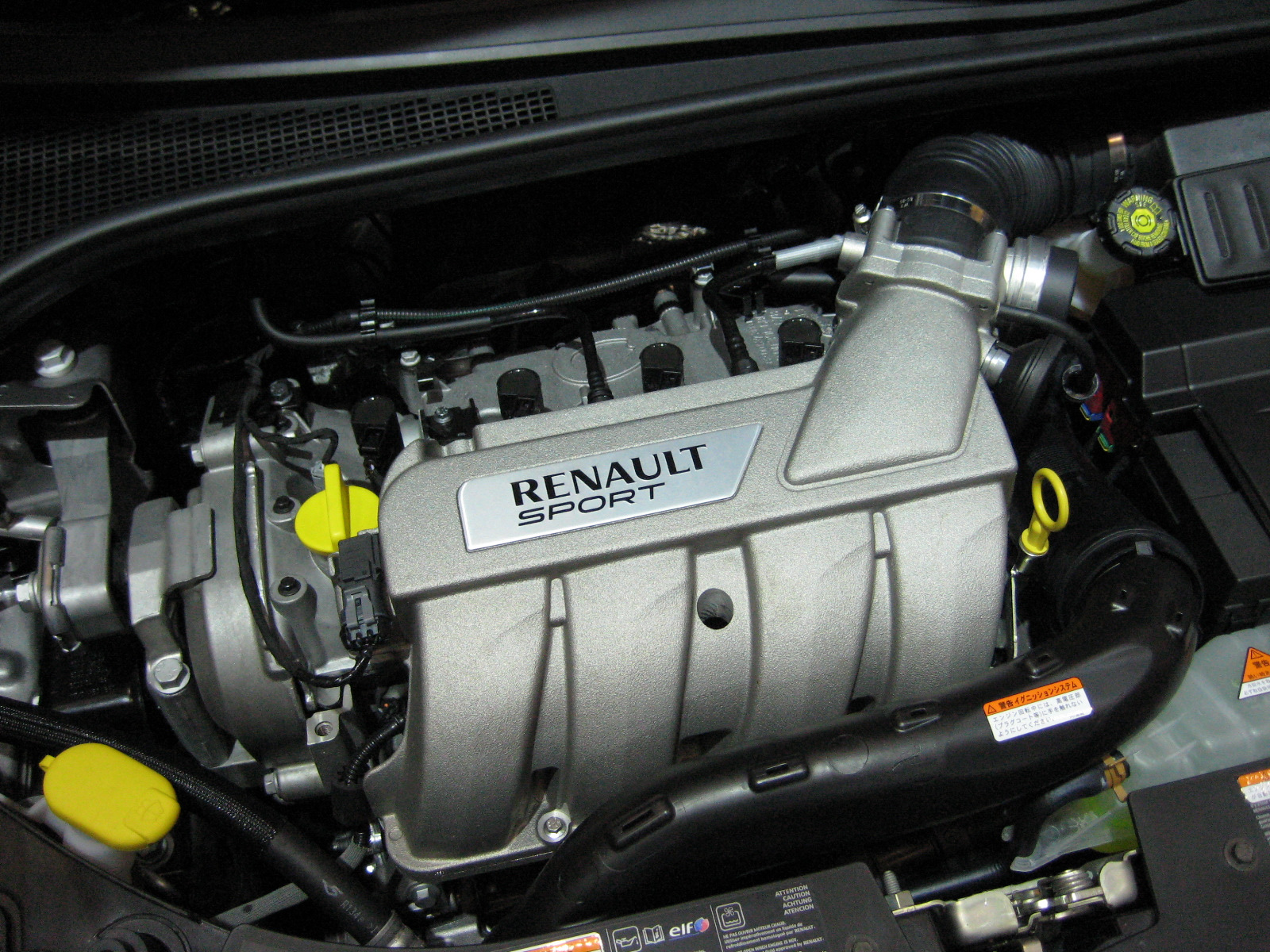Двигатель дастер 2.0 143. Мотор Рено Меган 2.0. Renault f4r 2.0. Мотор Рено f4r. Двигатель Рено f4r.