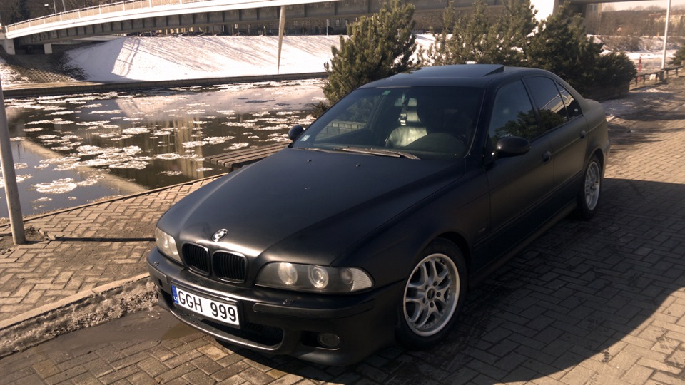 BMW 5 e39 525i ПМР авто рынок