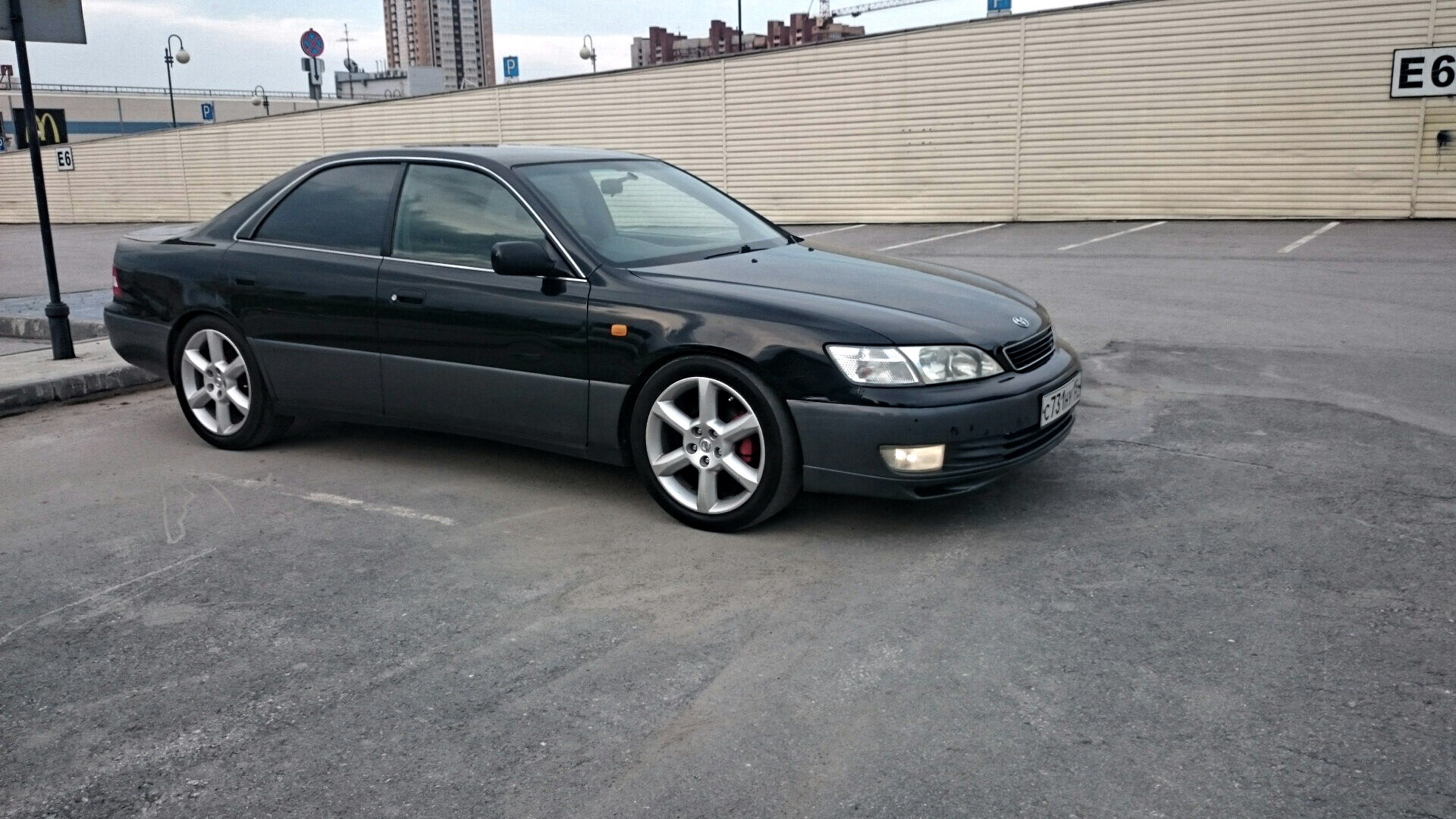 Тойота виндом. Toyota Windom 2000 Tuning. Toyota Windom 2001 на литье. Toyota Windom диски r20. Тойота Виндом 20 кузов.