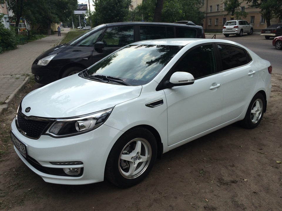 А вот и тонировочка! — KIA Rio (3G), 1,6 л, 2015 года | стайлинг | DRIVE2