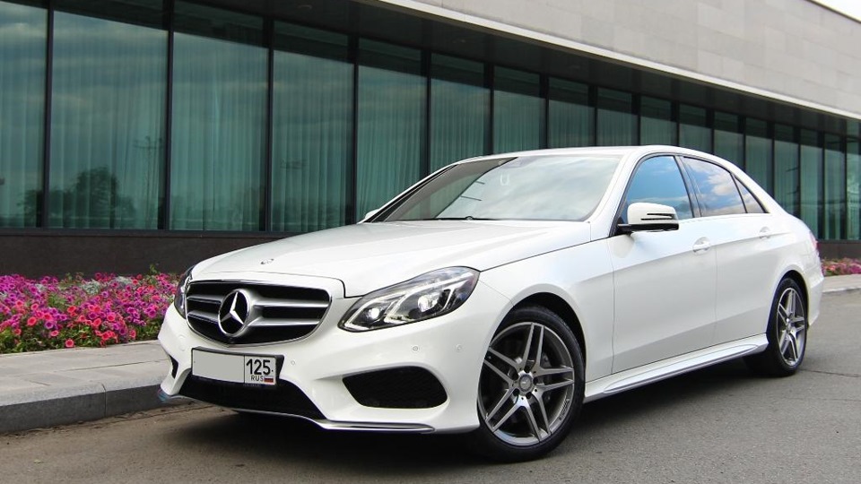 Бел клас. Mercedes Benz e400 w212. Mercedes Benz e400 AMG. Mercedes Benz w212 AMG e400. Mercedes e class 2013 AMG.