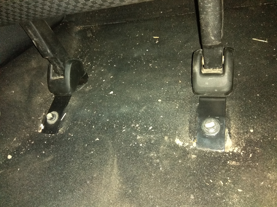 Сдвиг задних сидений — SsangYong Kyron, 2,3 л, 2012 года | тюнинг | DRIVE2